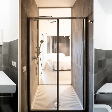 ホテル Alkamuri Posh E 4*