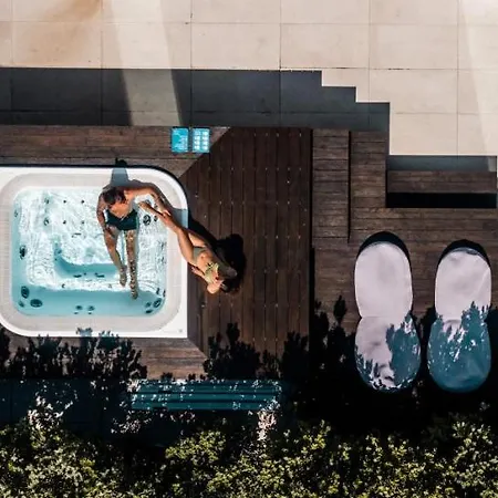 Alkamuri Posh E Hotel