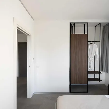 Alkamuri Posh E 4*