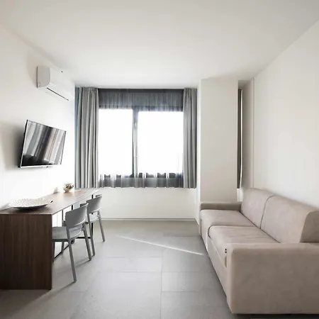 Alkamuri Posh E Hotel