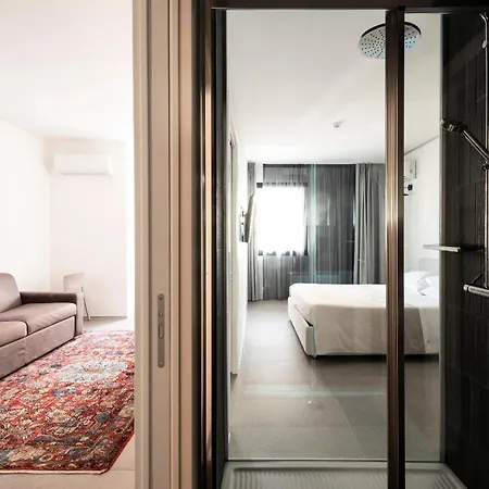 Alkamuri Posh E ホテル アルカモ