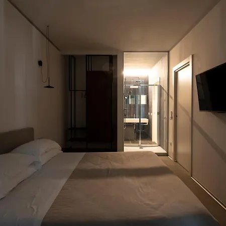 ホテル Alkamuri Posh E