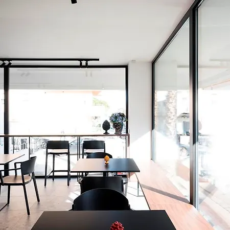 Otel Alkamuri Posh E