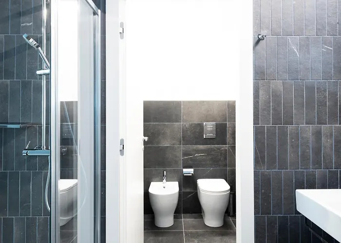 Alkamuri Posh E Hotel 4*