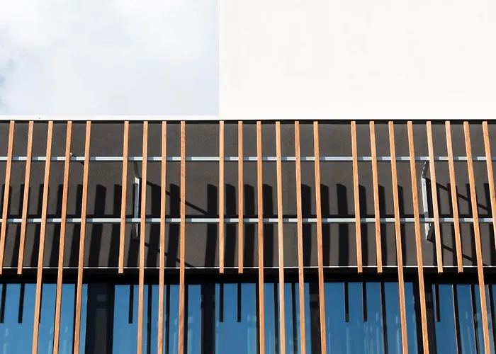 Alkamuri Posh E Hotel
